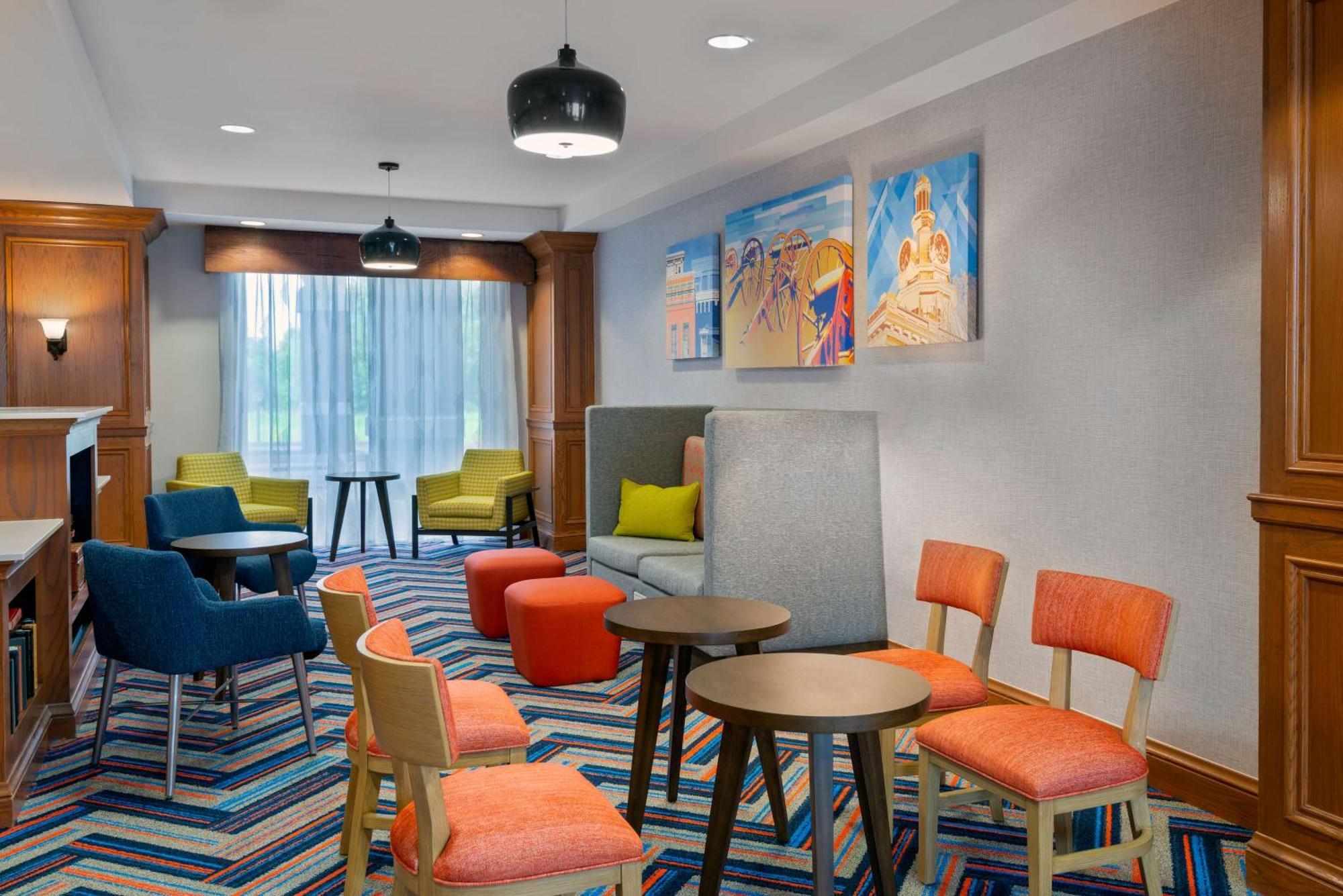 Hampton & Hotel 3*