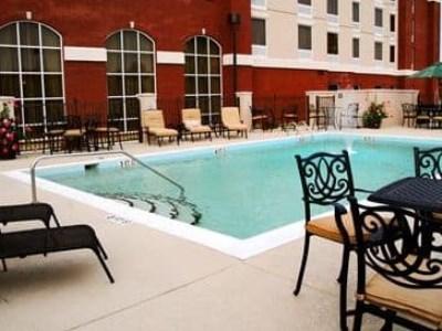 Hotel Hampton & 3*